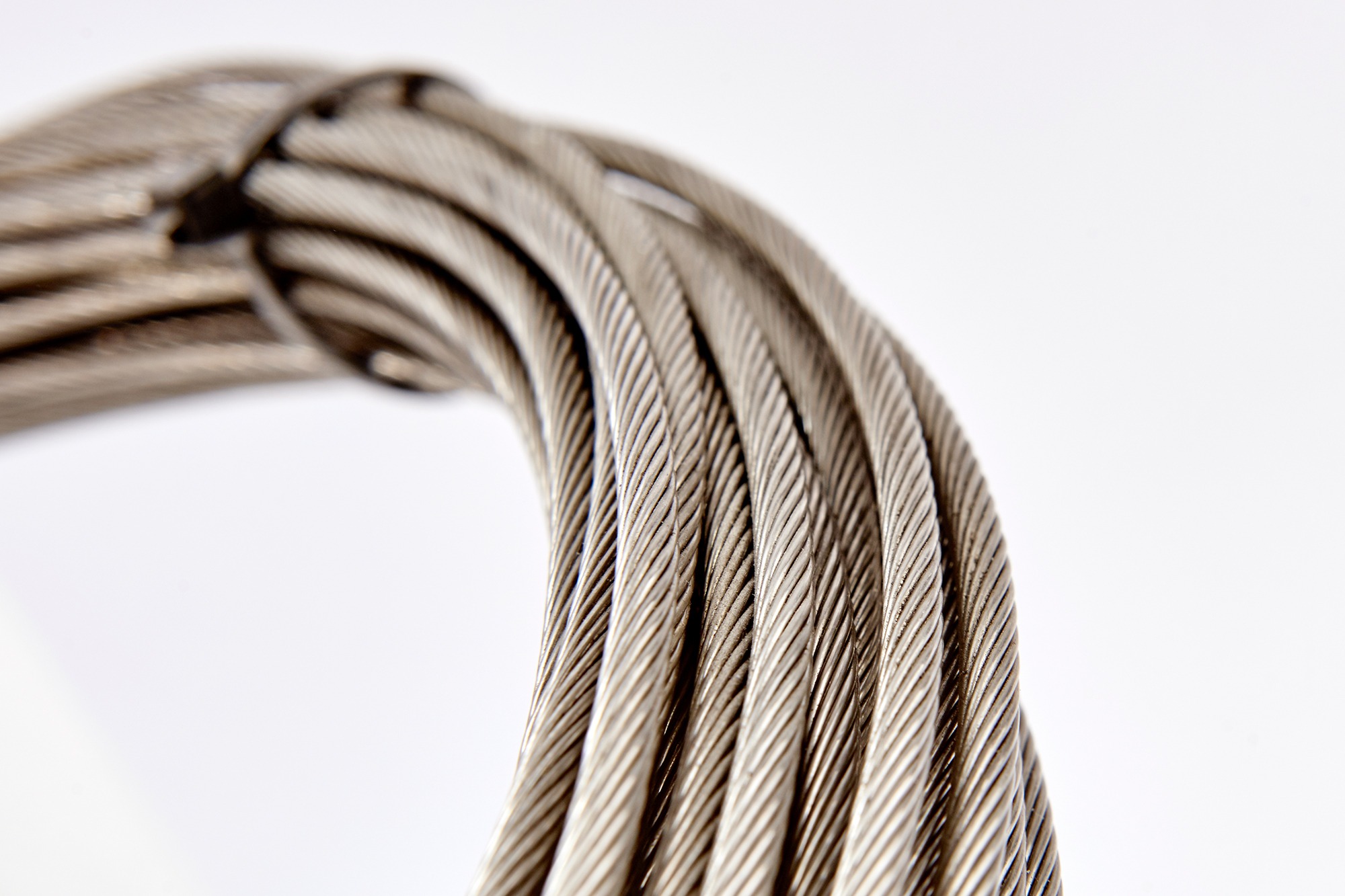 Monel® K-500 is available in bars and wire rope
