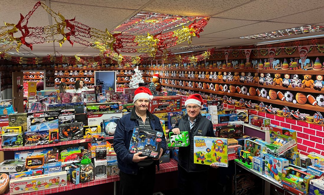 AWI gets in the festive spirit with Santa’s Black Country Toy Appeal donation - Alloy Wire International 1